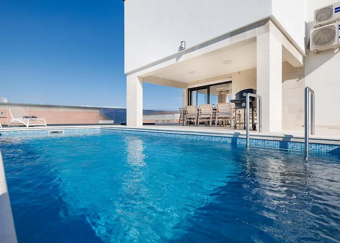 Sunset Ii With Private Pool And Beautiful Sea View 别墅 *
