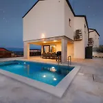 Sunset Ii With Private Pool And Beautiful Sea View * ורבניק
