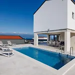 Sunset Ii With Private Pool And Beautiful Sea View * ורבניק