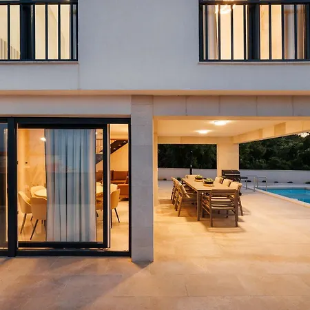 Sunset Ii With Private Pool And Beautiful Sea View ורבניק